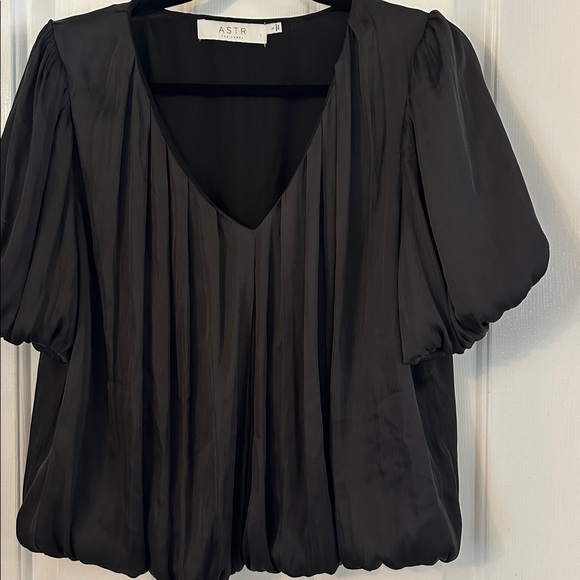 ASTR Elegant Black V-Neck Blouse - Picture 1 of 5
